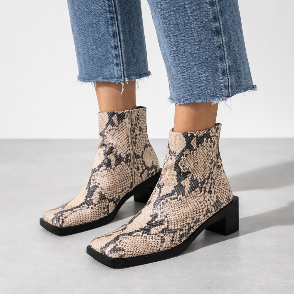 ZARA snakeskin embossed ankle boots square toe block heel